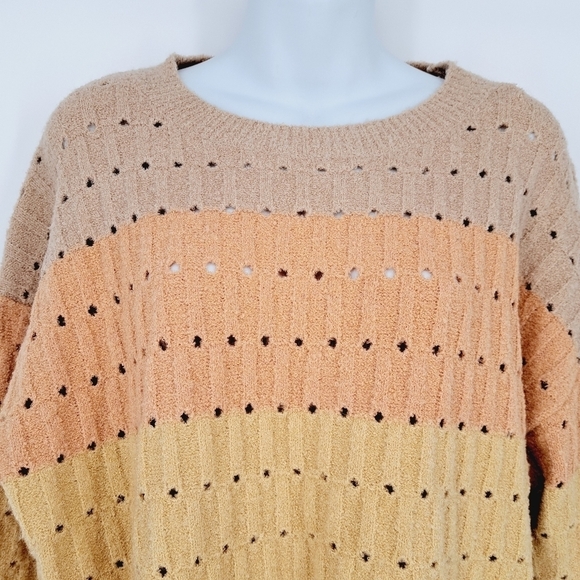 Andree by Unit Colorblock Stripe Eyelet Sweater Size Med NEW - Picture 2 of 9